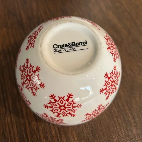 Crate and Barrel Set of 3 Holiday Nesting Bowls - Picture 6 of 11